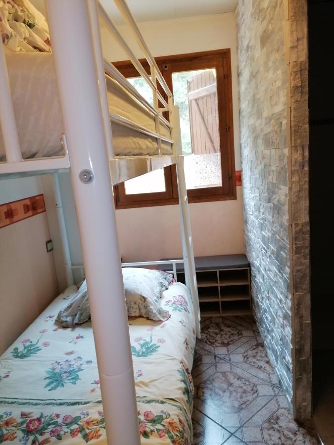 Hotel Les Deux Lions Alairac Zewnętrze zdjęcie
