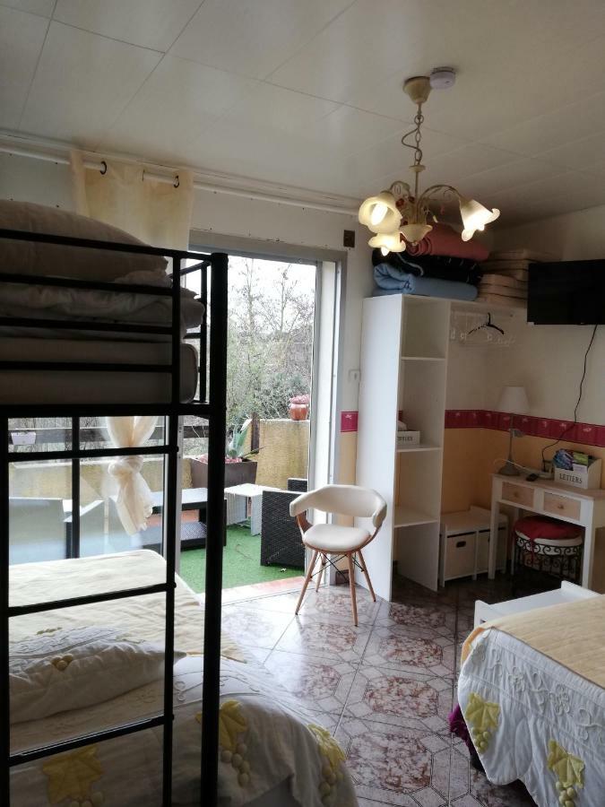 Hotel Les Deux Lions Alairac Zewnętrze zdjęcie